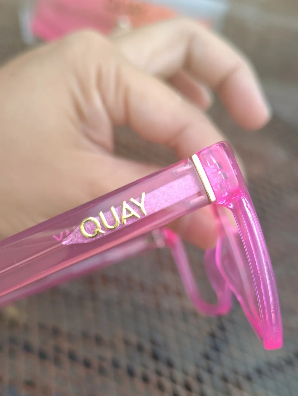 Quay Australia Bluelight Hardwire Hot Pink Frame Glasses & Case